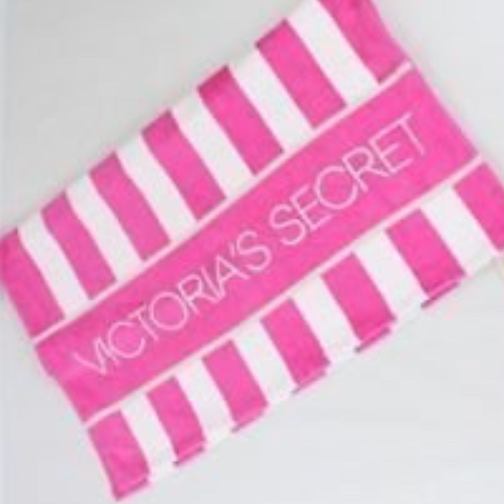 NWOT BY Victoria's Secret Beach Towel Pink & White
